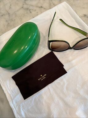 kate spade Black Frame Sunglasses with Brown Gradient Lenses and Green Case